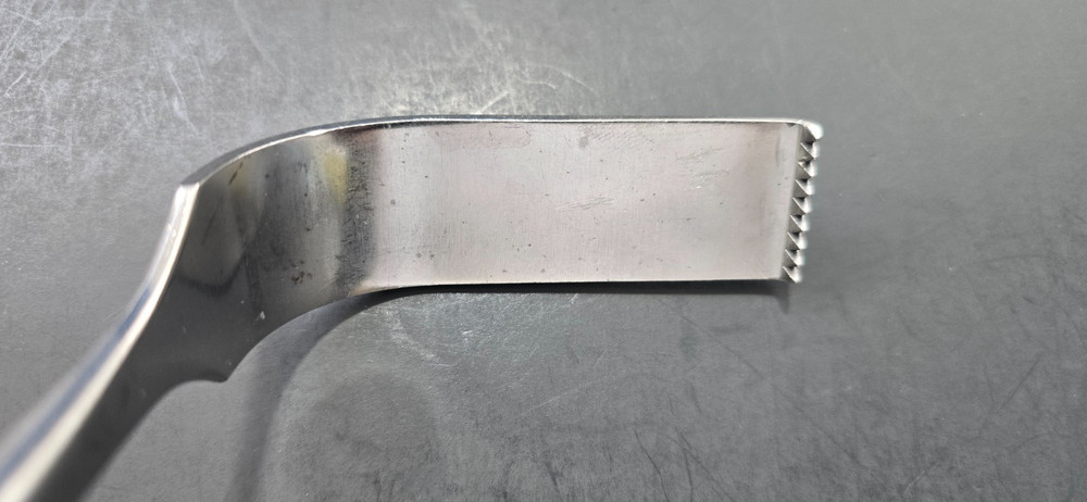 Codman Surgical Meyerding Retractor 8 3/4" Blade 1" x 3" Ref: 50-1065