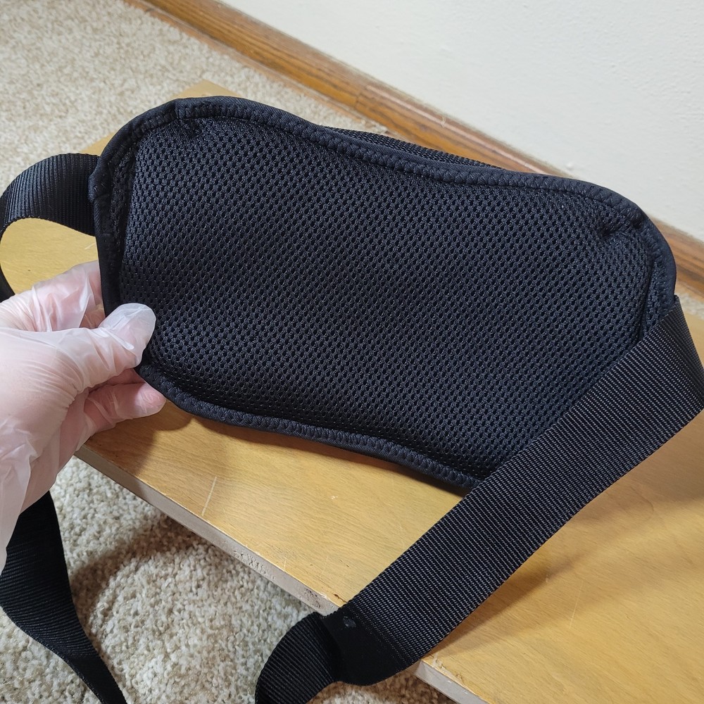 Amphipod Black Running Belt Adjustable Lightweight Two Zip Pockets Mesh