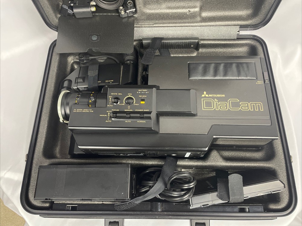 Vintage Mitsubishi DiaCam Video Camera Great Condition Untested