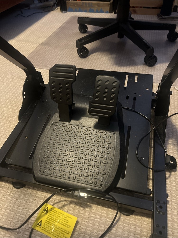 Thrustmaster T150 Force Feedback Racing Wheel (PC,PS4)