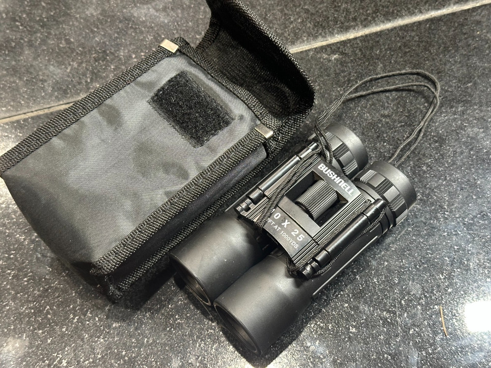Bushnell 10x25 Binoculars with Case