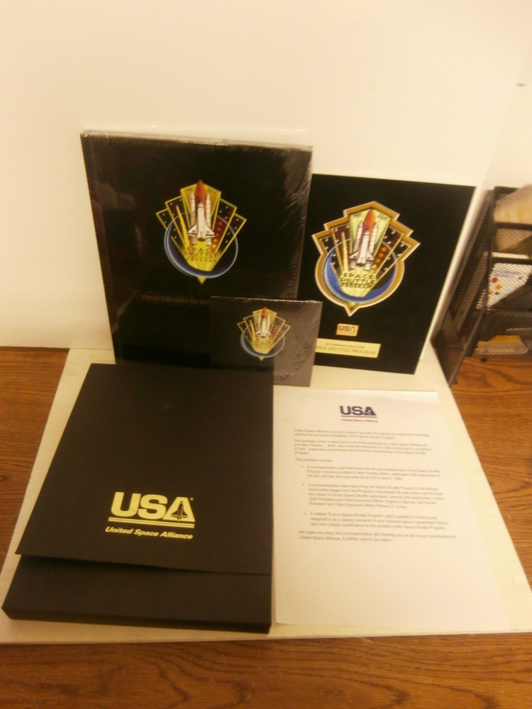 NASA United Space Alliance 3 Decades of Human Space Shuttle Program Package