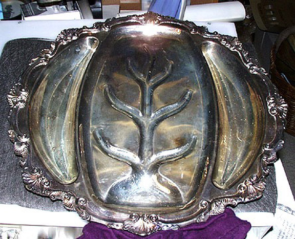 Fabulous Wallace 1920's Georgian Style Large Chippendale Silver Plate Serving