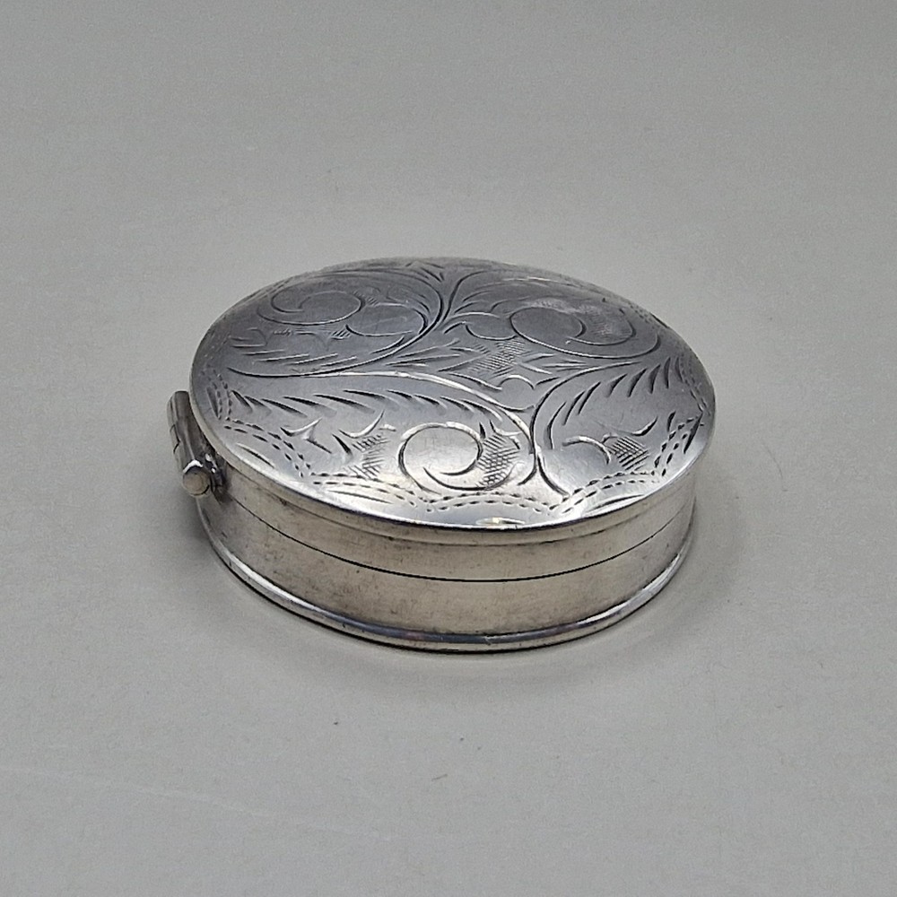 Superb Solid Silver Snuff/Pill Box by Mark Houghton Ltd London 1994