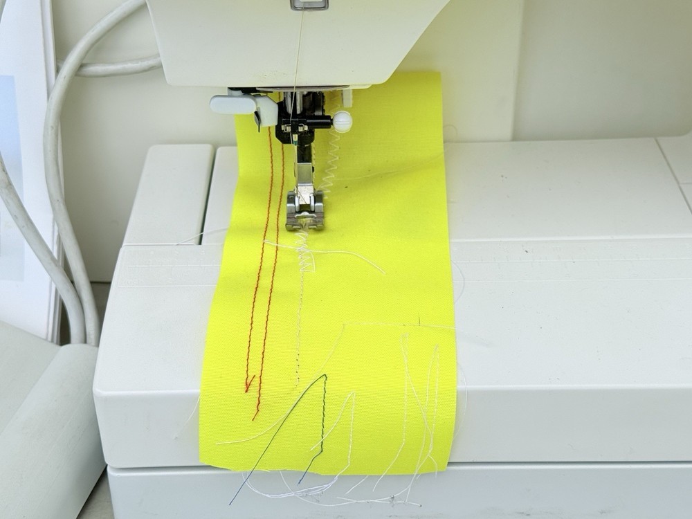 Pfaff Tipmatic 6122 Sewing Machine