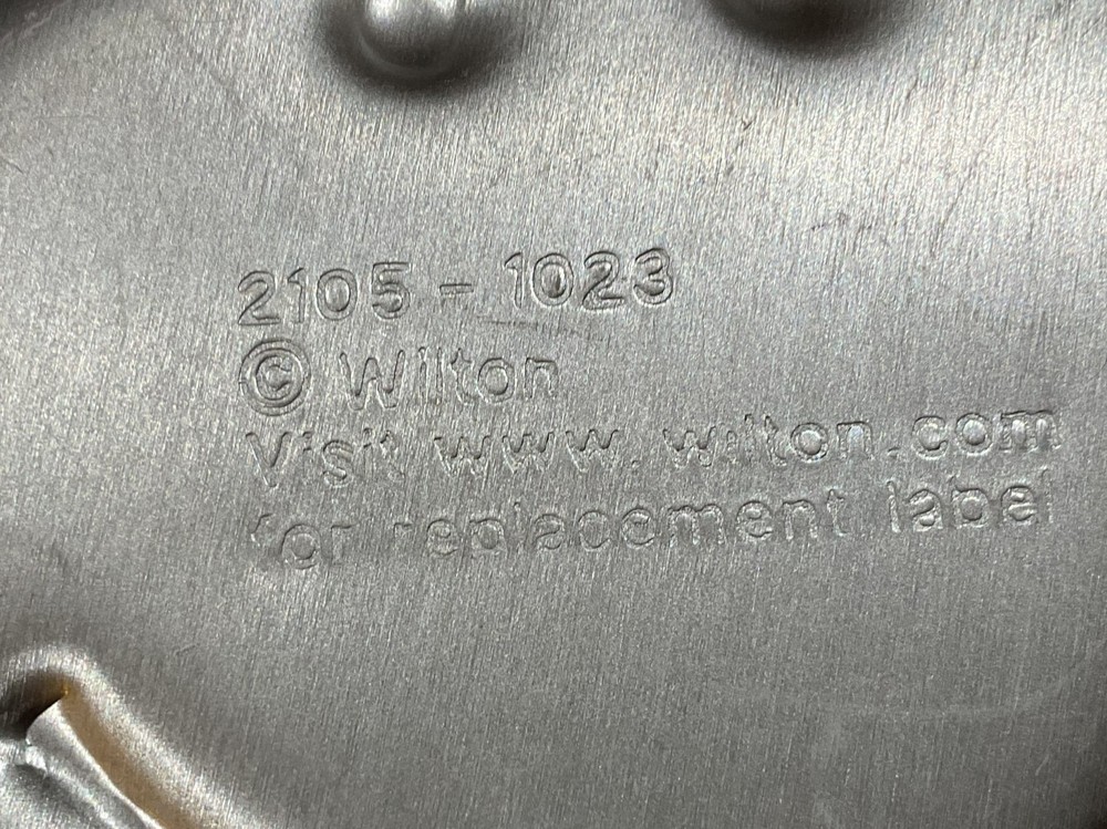 Wilton Monkey Cake Pan 2105-1023 Bakeware 2008