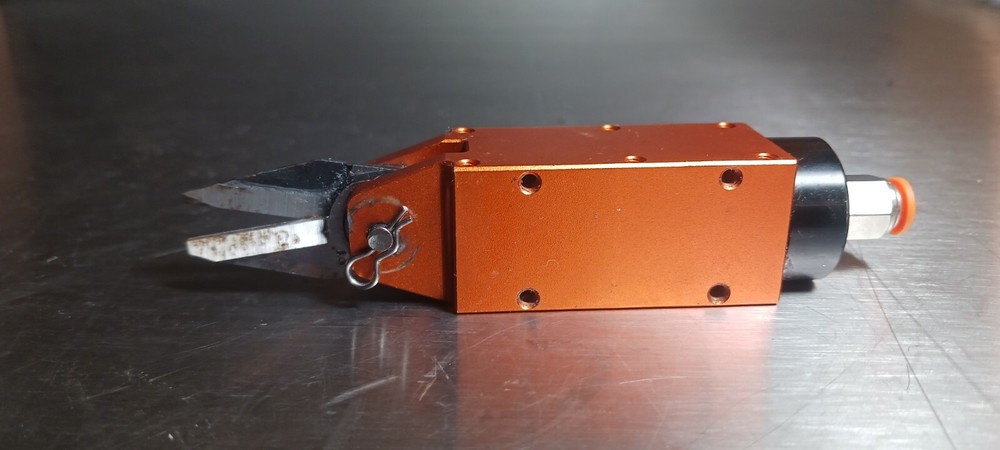 MS-3A pneumatic air nipper, Scissors