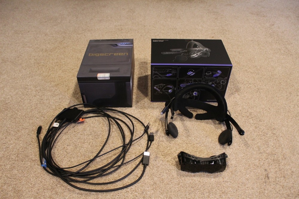 Big Screen Beyond 1 Bundle - 64mmIPD - VR Headset w/Accessories READ DESCRIPTION
