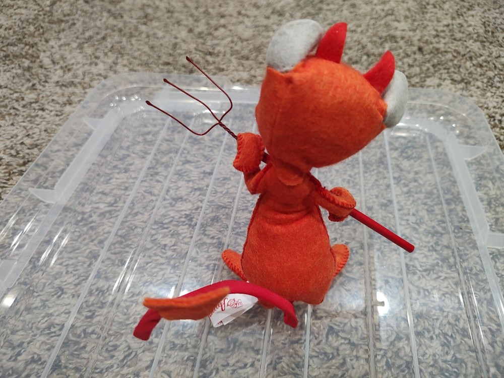 1982 Annalee Doll Mobilitee Devil Mouse with Pitchfork Felt Animal Open Eyes 6"