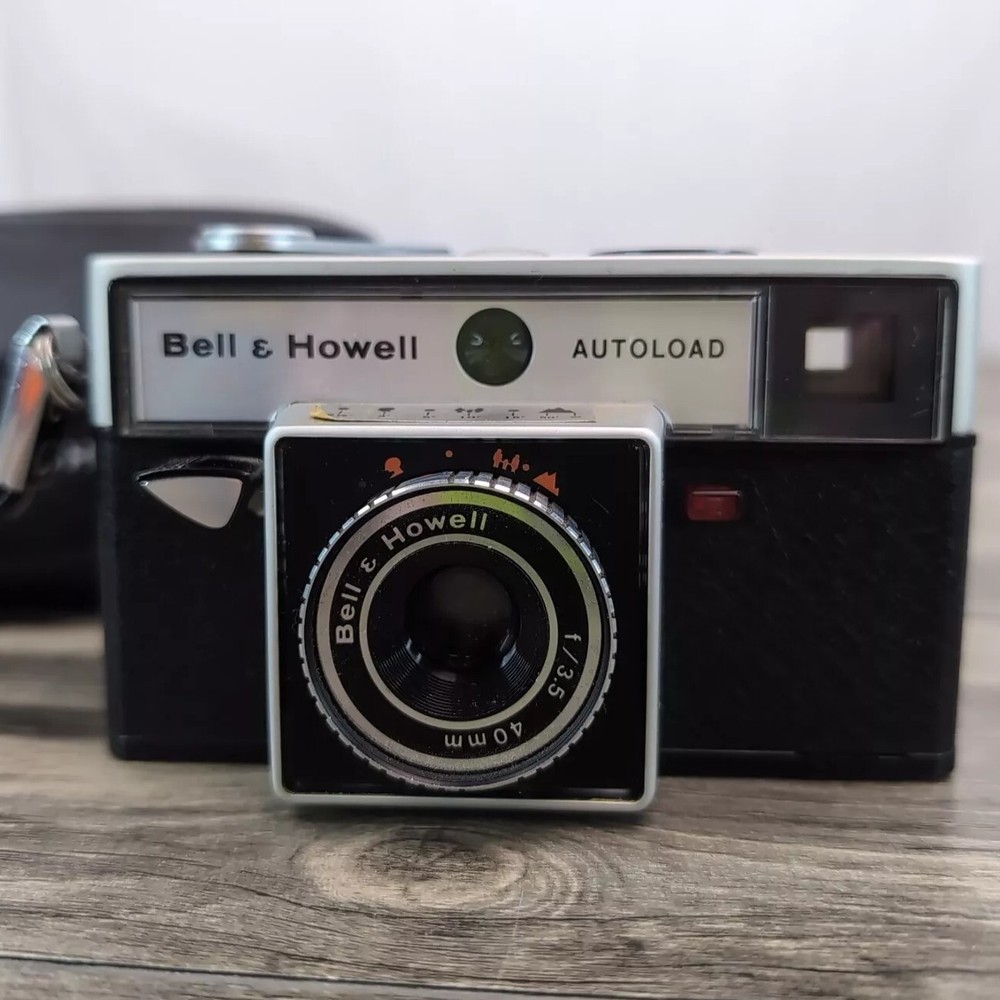 Vintage Bell & Howell Autoload Model 340 Camera With Original Case 40mm Works