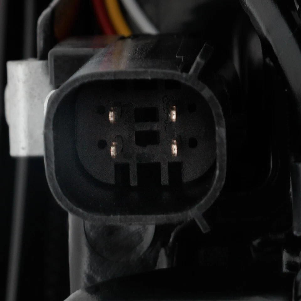 For 2021-2026 Chrysler Pacifica Outer LED Tail Light Right Passenger Side Chrome