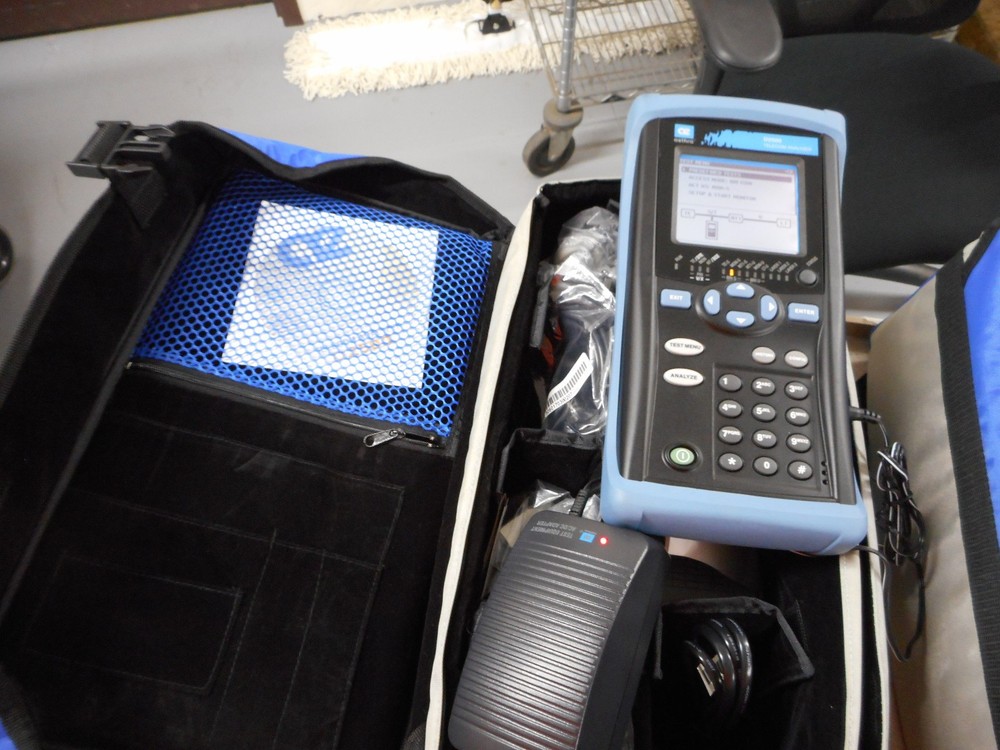 Aethra D2500 telecom analyzer