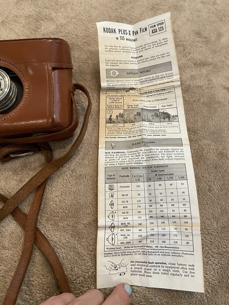 ARGUS camera vtg With Leather Case not tested