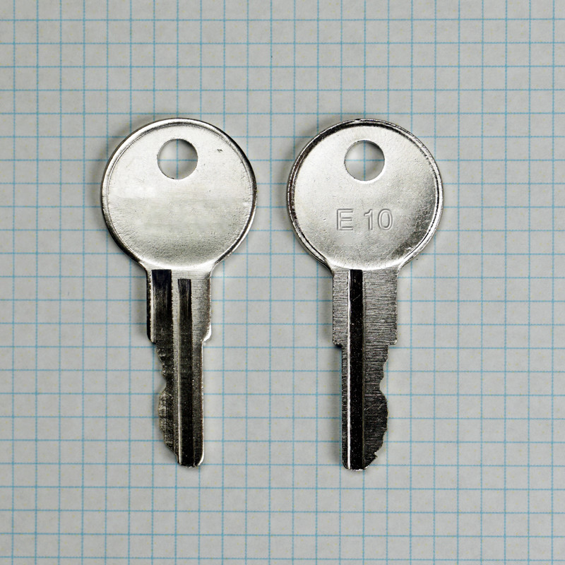 2 x  E10 Electrical Selector Switch Replacement Keys for Square D Keyed Switches