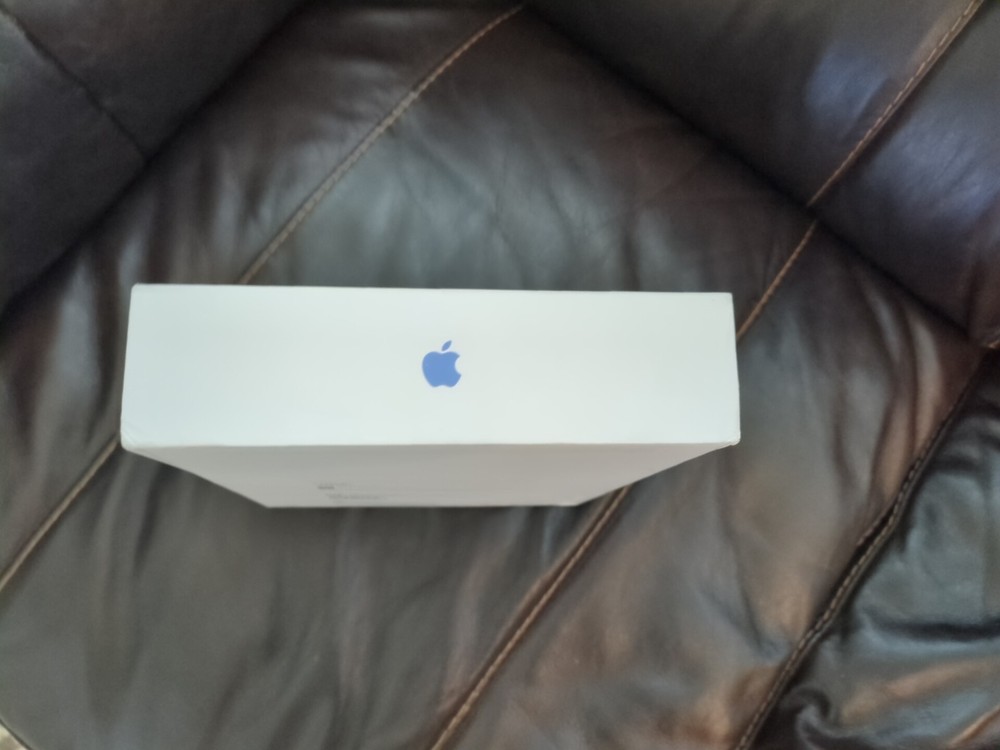 Set Of 2 Boxes 2025 Apple iPad 11th Gen A16 (Empty BOXES)