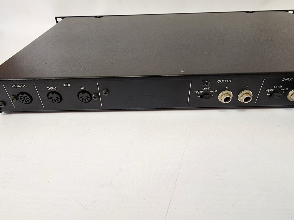 Yamaha SPX90II Rack Mount Reverb Effects Processor tested working
