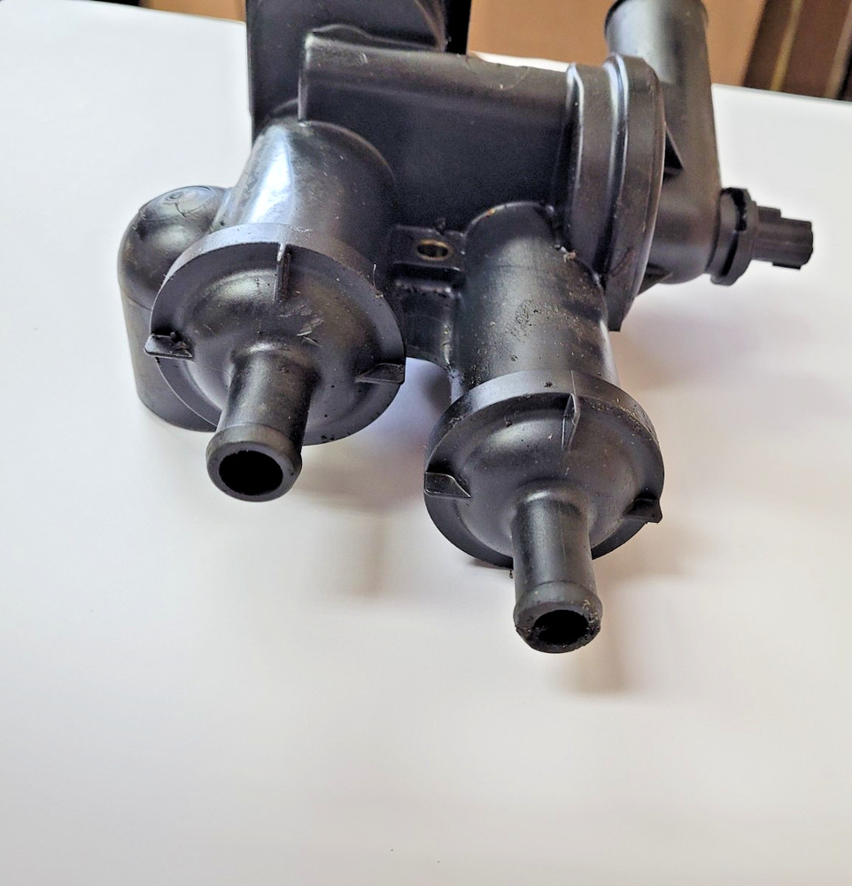 DODGE JOURNEY 2.4L COOLANT CROSSOVER - USED