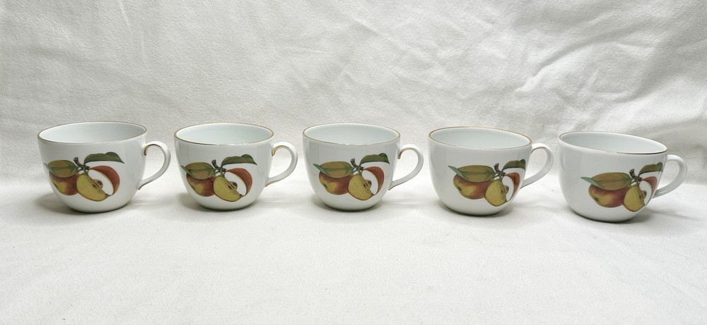 1961 Royal Worcester Evesham Gold Collection (20 Options)