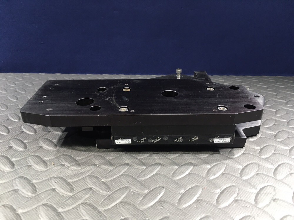 Manual Driven Ball Bearing Guided Standard Linear Positioning Stage 4451
