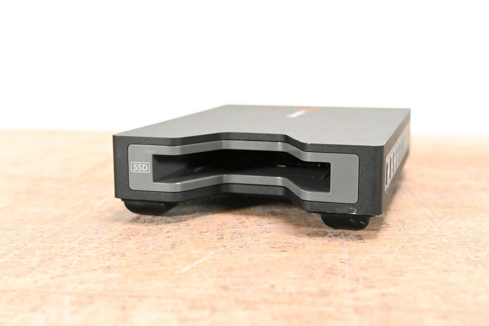 Blackmagic Design HyperDeck Shuttle 2 SSD Video Recorder NO POWER SUPPLY CG01KVB