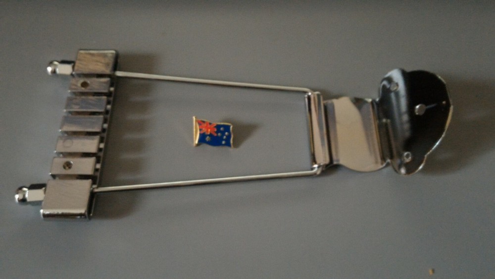 REPLACEMENT TRAPEZE STYLE TAILPIECE, CHROME, NEW, FREE POSTAGE