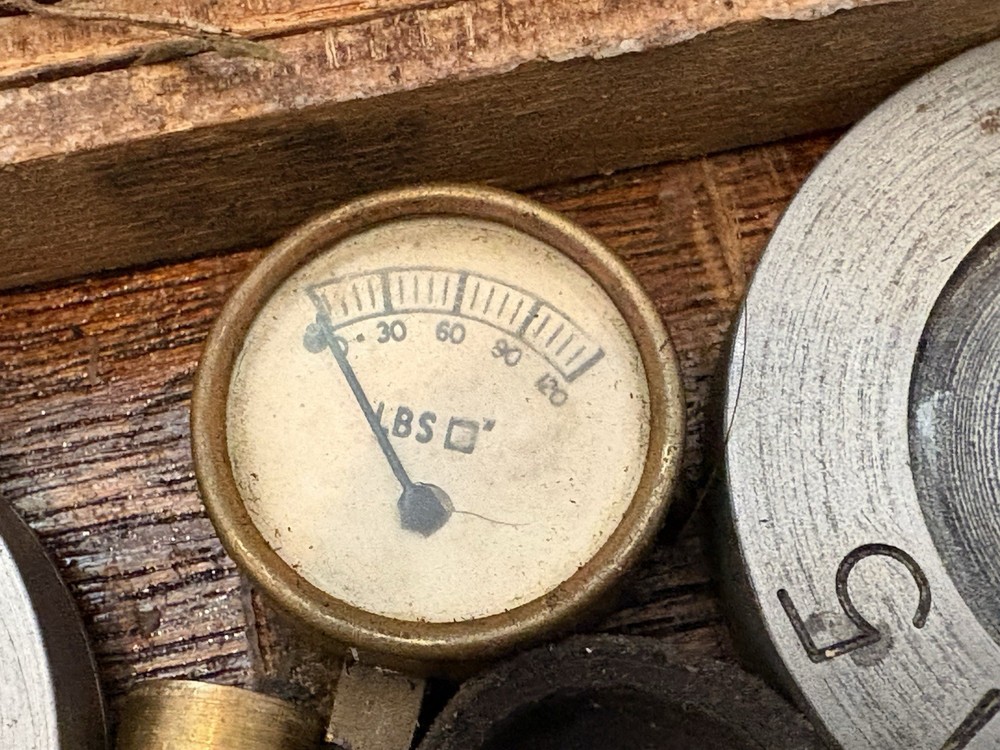 vintage deadweight tester
