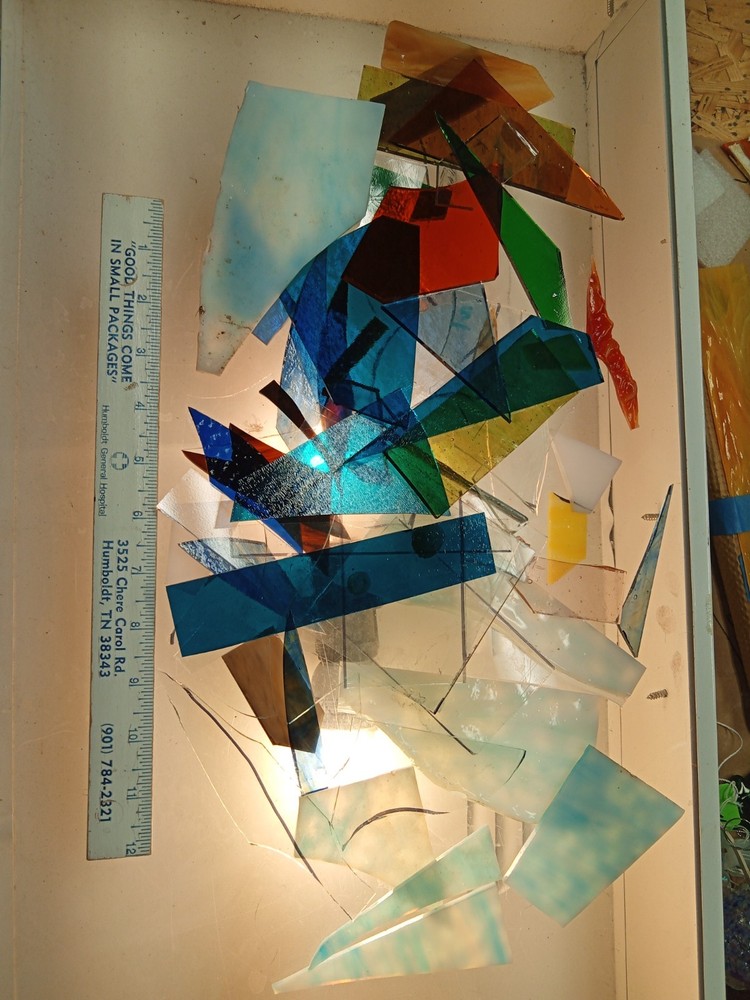 STAINED/ART GLASS SCRAP - GREAT SELECTION! SHIPS FAST SAME OR NEXT DAY! 8 LBS!