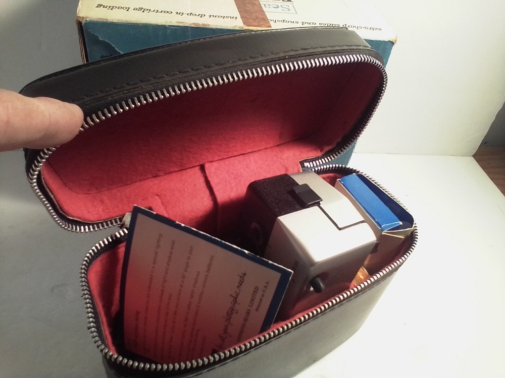 Sears 126 EASI-LOAD II Camera, Carrying Case, Instructions, and Flash Bulbs