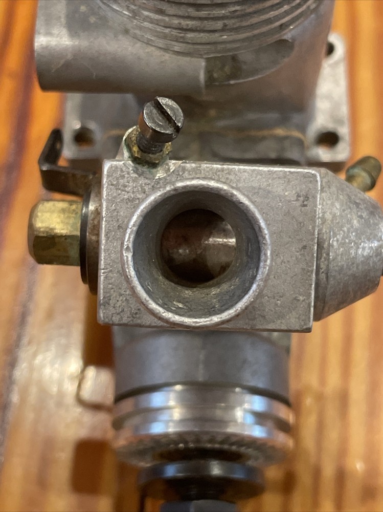 VINTAGE K&B 40 RC ENGINE WITH K&B MUFFLER *UNTESTED*
