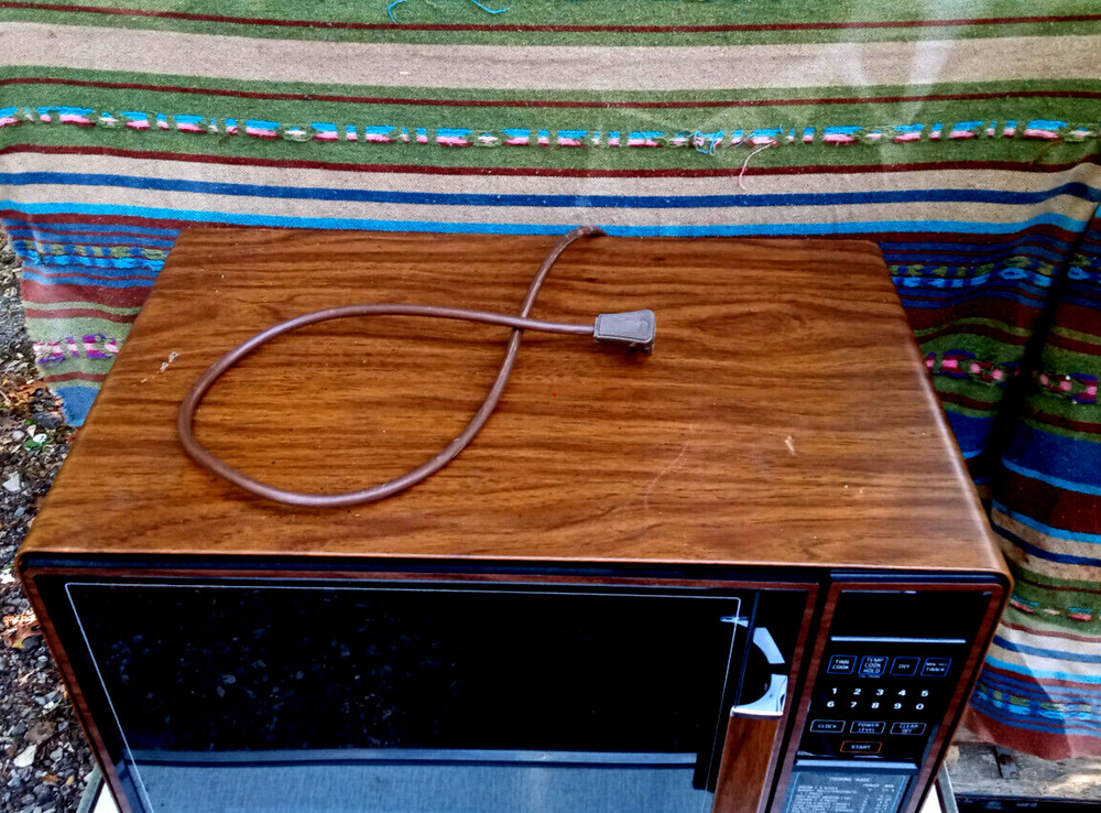 Hotpoint Microwave Vintage 1984