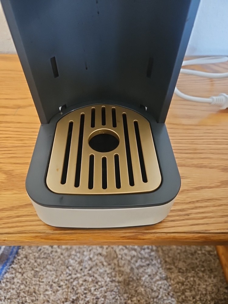 Beautiful by Drew Perfect Grind™ Programmable Single Serve Coffee Maker