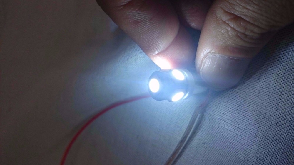 2 x White BA9S / BA9 5SMD LED Light Bulbs Round Base (White)