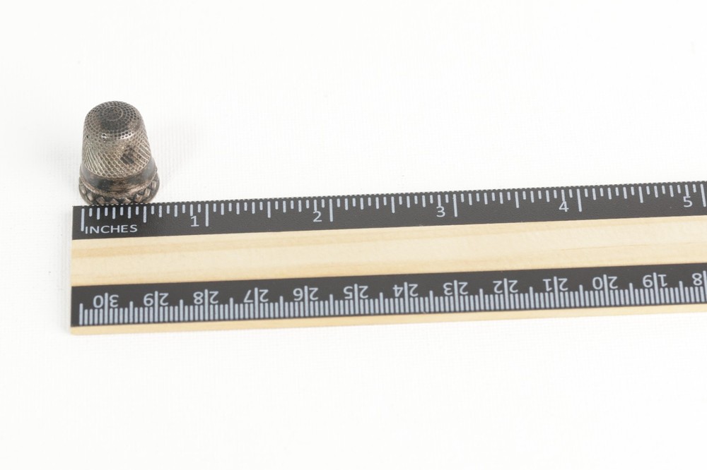 Antique Sterling Silver Thimble Signed diamond 4.06 grams