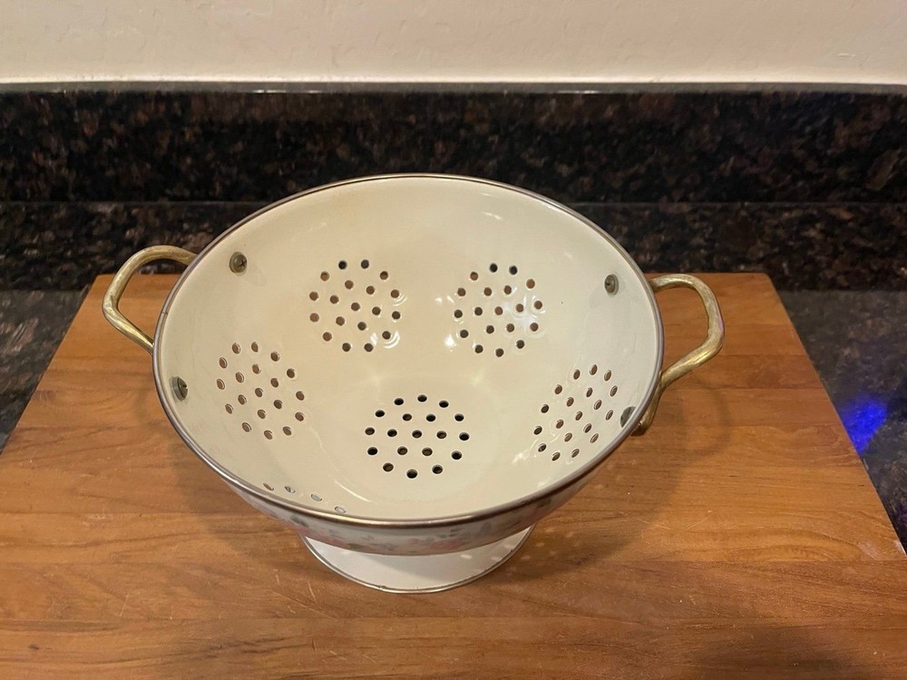 Vintage Pfaltzgraff TEA ROSE Footed Colander
