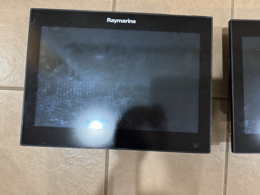 Raymarine GS 165 MFD Chartplotter