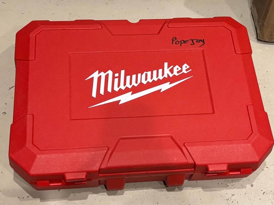 Milwaukee Cordless Press Tool Kit M18 PEX