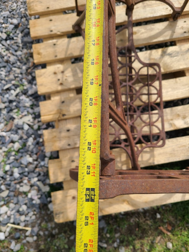 Antique Standard Cast Iron Legs Short Base Treadle Sewing Machine Table Base