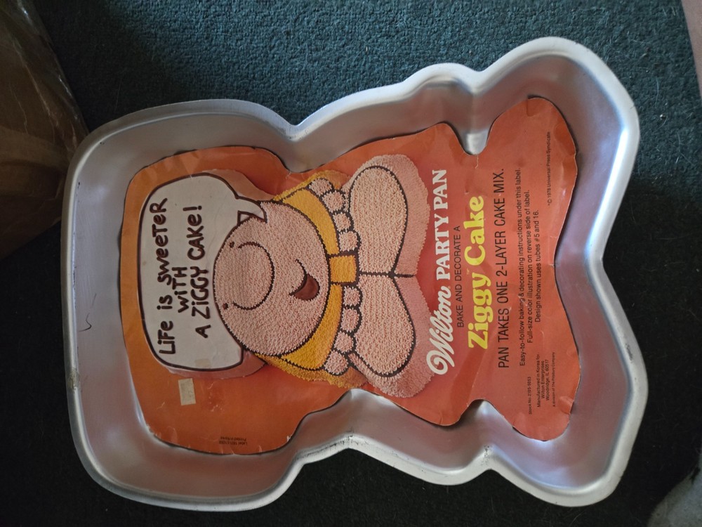 wilton vintage character cake pans