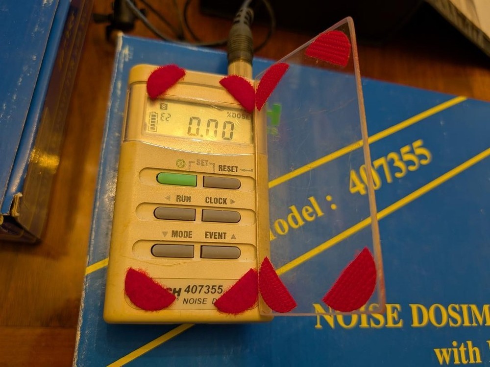 2 - Extech 407355 Datalogger Digital Noise Dosimeter with PC Output & Software