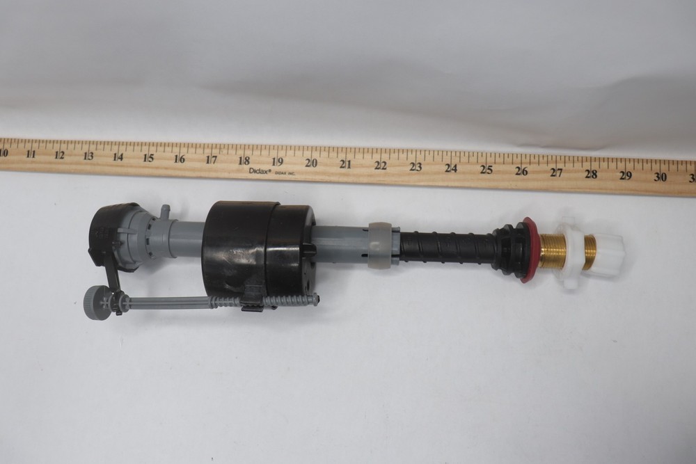 Fluidmaster Fill Valve Brass/Plastic 400 - Missing Hose with Clip