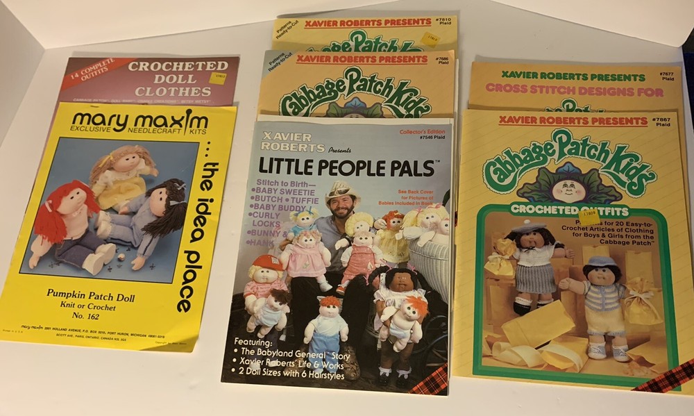 Xavier Roberts 80s Little Cabbage Patch Plaid Pattern Book & Misc 7 Total