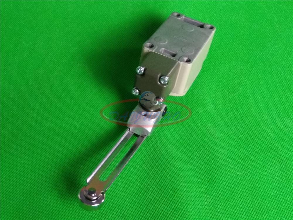 New ONE Omron WLCA12-Q Limit Switch