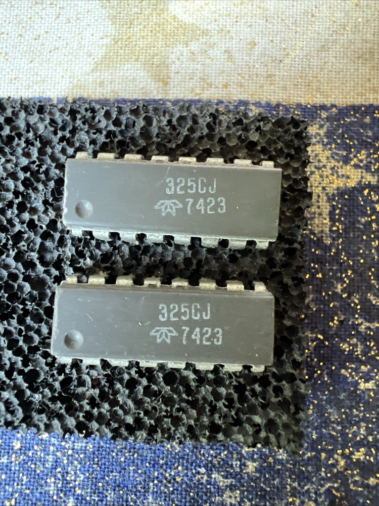 **  QUANTITY 2  **  Teledyne 325CJ IC