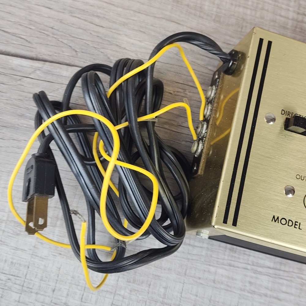 MRC TrainPack Model 100 Train Controller Power Transformer N / HO Scale