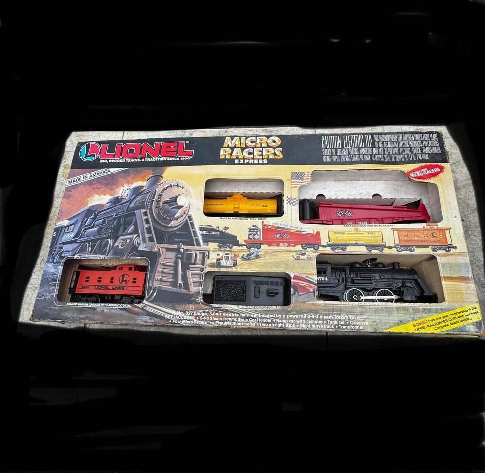Vintage 1989 Lyonel Micro Racers Express Train Set Complete