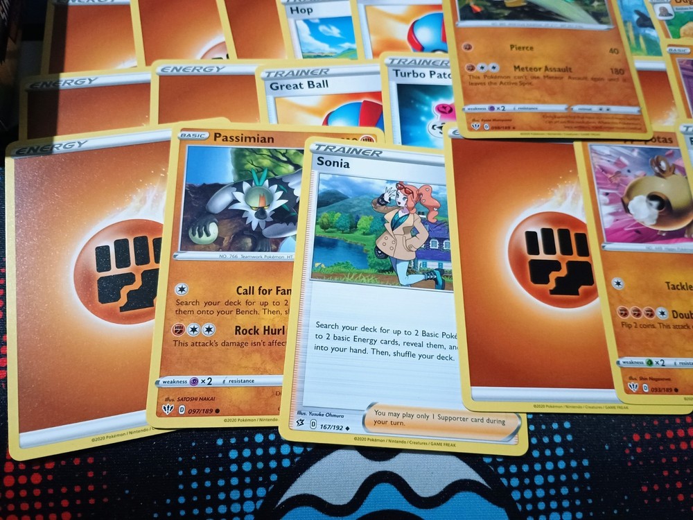 Sword & Shield Darkness Ablaze Galarian Sirfetch'd Theme Deck