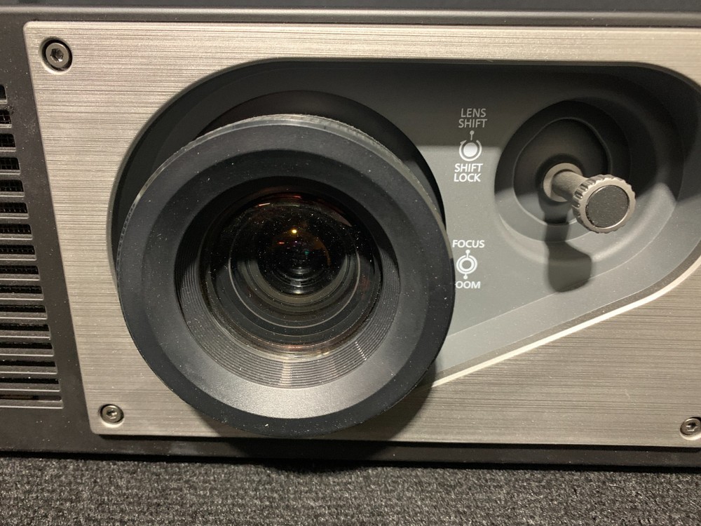 Panasonic PT-FRQ50B U7 - Black