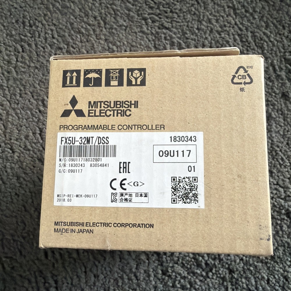 1PC NEW Mitsubishi PLC Programmable controller FX5U-32MT/DSS