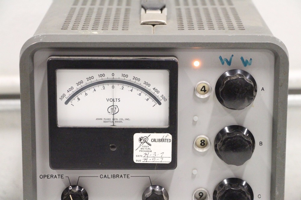 John Fluke 801B/G Differential DC Voltmeter 597