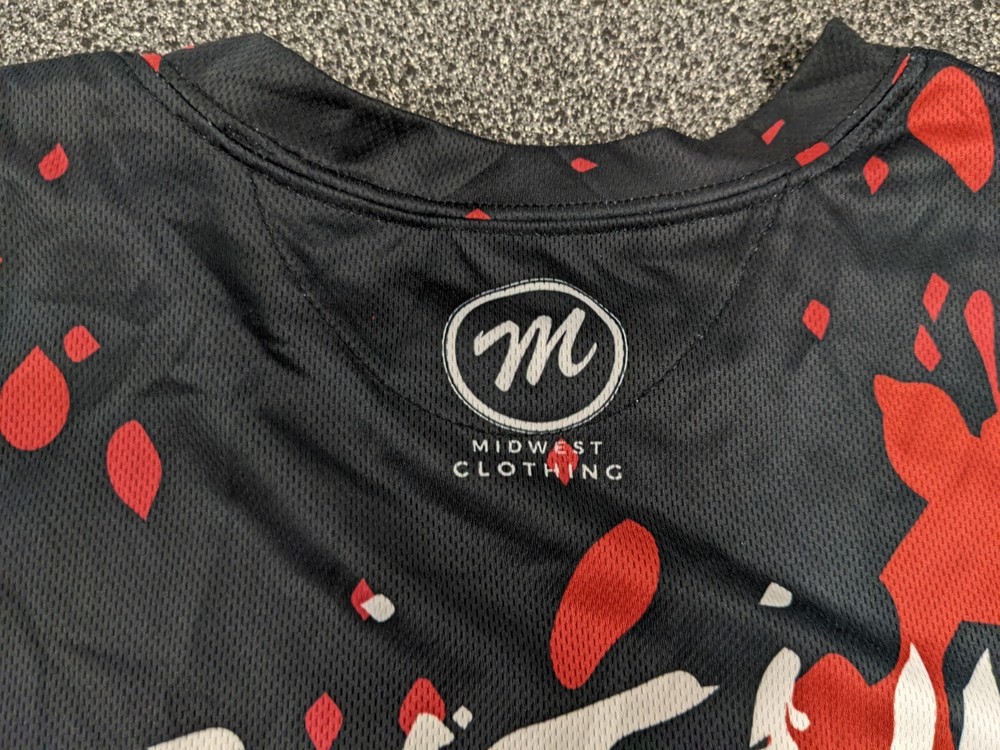 Midwest Clothing "Aesthetic" tech T. MEDIUM. RARE!